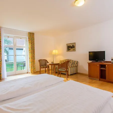 Churfuerstliche Waldschaenke ホテル 4*