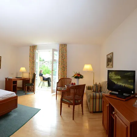 楚而夫瓦尔德旅馆 酒店 莫里茨堡