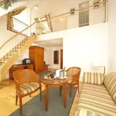 楚而夫瓦尔德旅馆 4*